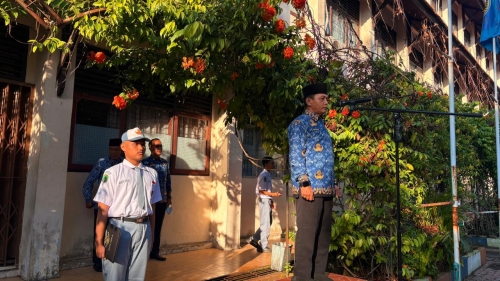 SMK Negeri 2 Pekanbaru Peringati Hari Lahir Pancasila melalui Upacara Bendera